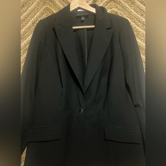 Lane Bryant Women's Black "The Bryant Blazer," Size 12,Button Closure - Picture 2 of 10